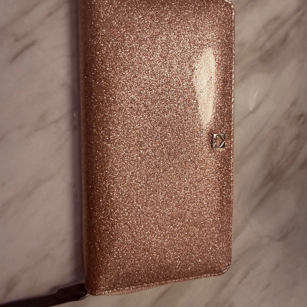Kate Spade Sparkling Glitter Wallet